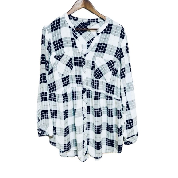 Torrid Babydoll Button Front Tunic - Picture 4 of 8